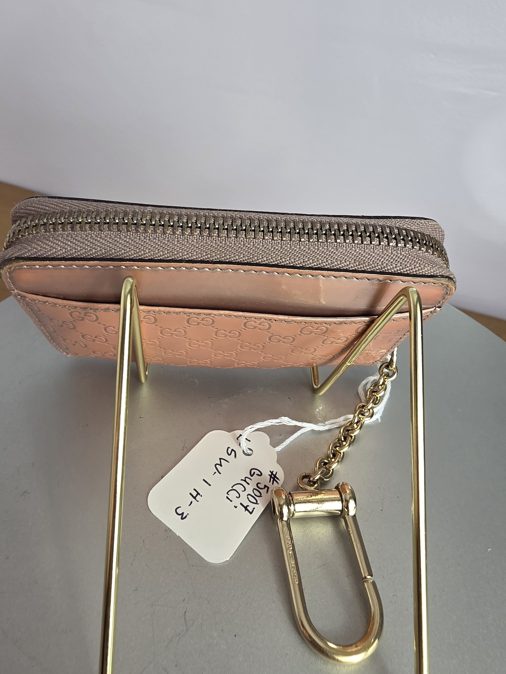 Gucci Rose Gold Metallic GG Zip Wallet - Picture 5 of 16